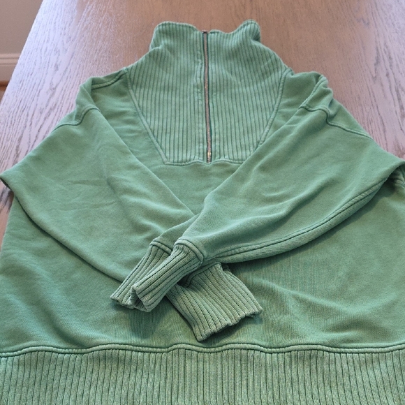 Aerie Green Half Zip Sweatshirt - Picture 3 of 4